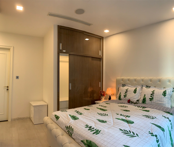 761a8cf33d14bd180ef4945807d9f7a1.jpg Căn hộ Vinhomes Golden River đầy đủ nội thất diện tích 74m²