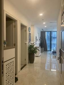  Office-tel Vinhomes Golden River đầy đủ nội thất diện tích 68.3m²