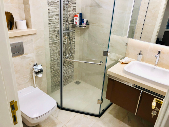  Căn hộ Vinhomes Golden River hướng ban công đông bắc đầy đủ nội thất diện tích 46.8m²