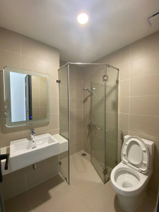 Căn hộ Q7 Boulevard, Quận 7 Căn hộ Q7 Boulevard ban công đón gió và ánh sáng, không có nội thất.