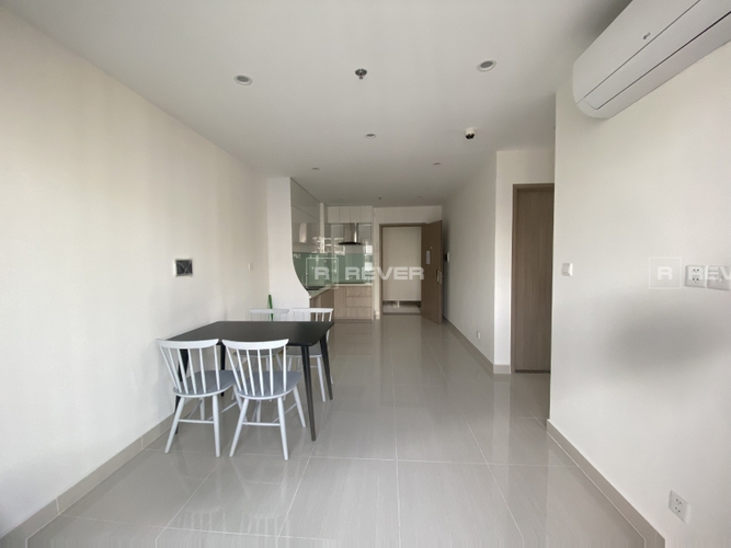 Căn hộ Vinhomes Grand Park hướng ban công đông nam nội thất cơ bản diện tích 81.5m².