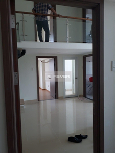 Duplex La Astoria, Quận 2 Duplex La Astoria thiết kế hiện đại, nội thất cơ bản.