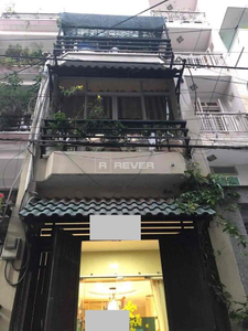 Nhà phố Đường Huỳnh Văn Bánh 3 tầng diện tích 40.2m² hướng đông nam pháp lý sổ hồng.