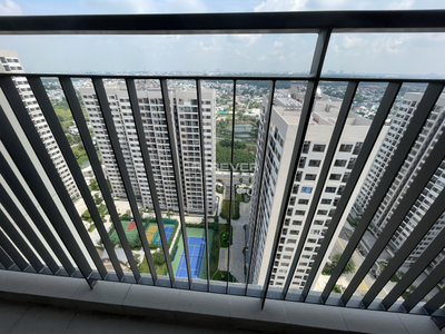  Căn hộ Vinhomes Grand Park hướng ban công tây nam không có nội thất diện tích 46m².