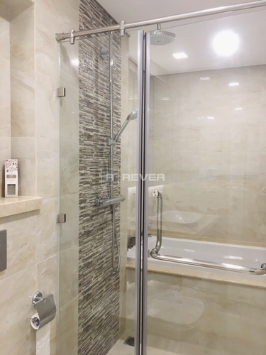  Căn hộ Vinhomes Golden River đầy đủ nội thất diện tích 68m².