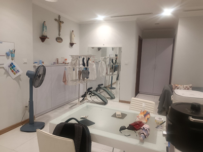 scaled_IMG_20231001_160652 (1).jpg Căn hộ Vinhomes Central Park hướng ban công đông bắc đầy đủ nội thất diện tích 72.8m².