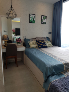 Officetel Vinhomes Golden River, Quận 1 Office-Tel Vinhomes Golden River tầng 38, bàn giao đầy đủ nội thất.