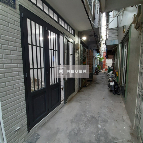Nhà phố Quận Tân Phú Nhà phố thiết kế 1 trệt, 1 lầu diện tích đất 17.6m2 rộng thoáng.