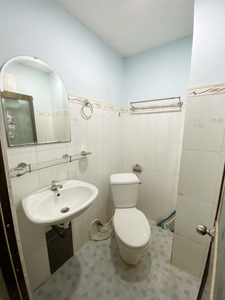 Nhà phố Quận Bình Thạnh Nhà thiết kế 1 trệt và 2 lầu diện tích đất 25m2, nội thất cơ bản.