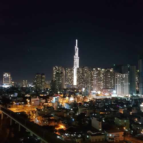 Căn hộ Vinhomes Golden River, Quận 1 Căn hộ Vinhomes Golden River tầng cao view thoáng mát, đầy đủ nội thất.