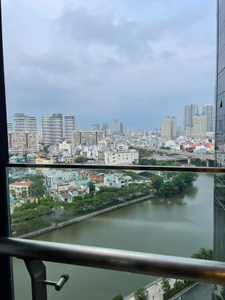 Căn hộ Vinhomes Golden River, Quận 1 Căn hộ Vinhomes Golden River tầng 13 có 1 phòng ngủ, nội thất cơ bản.