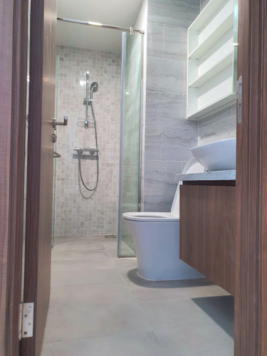 Căn hộ Kingdom 101, Quận 10 Căn hộ Kingdom 101 tầng 8 có 2 phòng ngủ, không có nội thất.