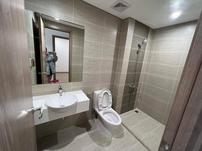  Căn hộ Vinhomes Grand Park hướng ban công tây bắc không có nội thất diện tích 46.7m²