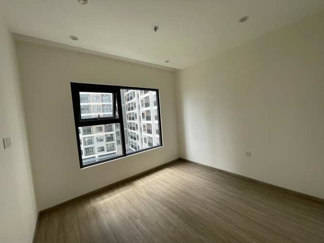  Căn hộ Vinhomes Grand Park hướng ban công tây nam không có nội thất diện tích 69.2m²