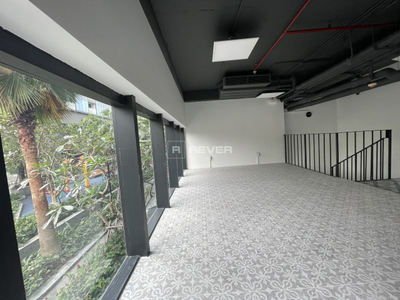  Shop-house Vinhomes Golden River hướng ban công bắc không có nội thất diện tích 184m²