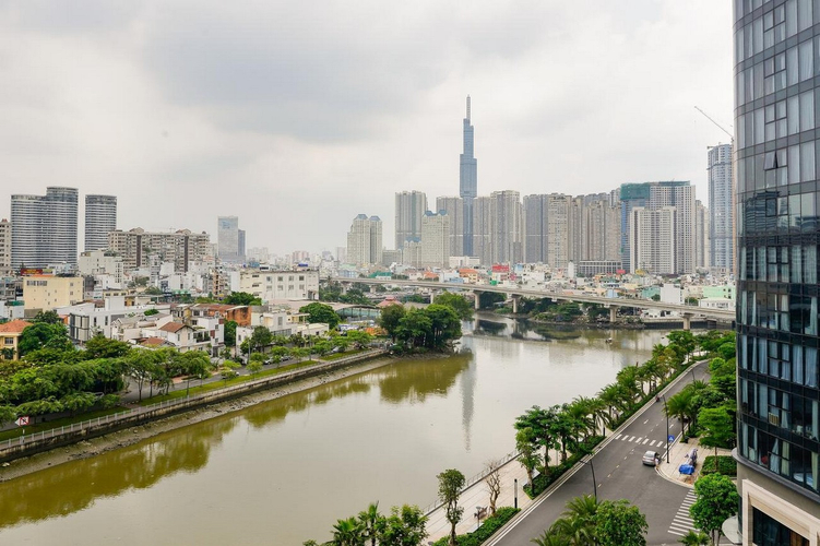  Căn hộ Vinhomes Golden River tầng thấp, tháp A1, 3 phòng ngủ, full nội thất