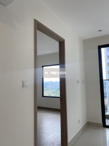  Căn hộ Vinhomes Grand Park ban công rộng, đón gió mát.