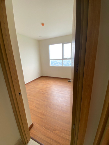  Căn hộ Dream Home Riverside tầng 15 thoáng mát, nội thất cơ bản.