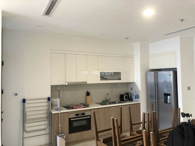  Căn hộ Vinhomes Golden River đầy đủ nội thất diện tích 110m².