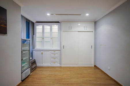 Căn hộ VInhomes Central Park, Quận Bình Thạnh Căn hộ cao cấp Vinhomes Central Park 3 phòng ngủ, nội thất dính tường.