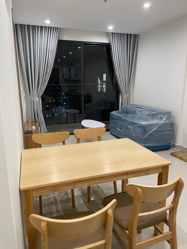  Căn hộ Vinhomes Grand Park hướng ban công đông nam đầy đủ nội thất diện tích 59m²