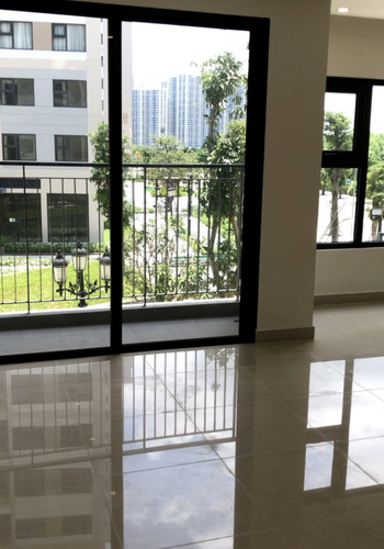  Căn hộ Vinhomes Grand Park hướng ban công đông nam nội thất cơ bản diện tích 69m²