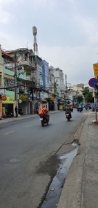 Nhà phố Quận Tân Bình Nhà có 2 mặt tiền đường thoáng mát, khu dân cư sầm uất.