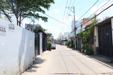 Nhà phố Quận 2 Nhà mặt tiền đường Số 6 diện tích 107m2, khu dân cư sầm uất.