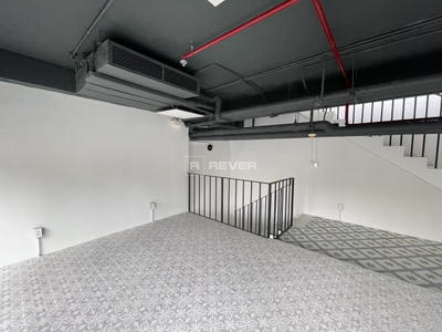  Shop-house Vinhomes Golden River hướng ban công bắc không có nội thất diện tích 184m²