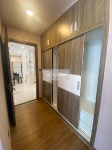 Căn hộ Vinhomes Central Park, Quận Bình Thạnh Căn hộ Vinhomes Central Park tầng cao view thoáng mát, đầy đủ nội thất.