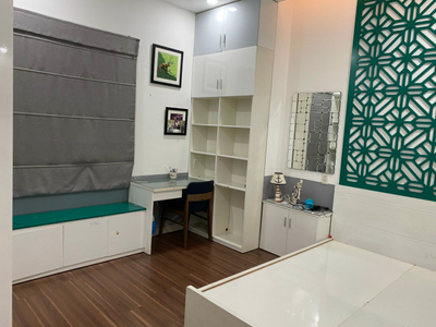 Căn hộ Chung cư Bộ Công An, Quận 2 Căn hộ Chung cư Bộ Công An tầng 2 có 3 phòng ngủ, nội thất cơ bản.