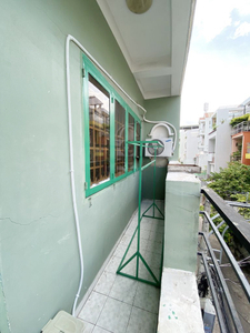 Nhà phố Quận Bình Thạnh Nhà thiết kế 1 trệt và 2 lầu diện tích đất 25m2, nội thất cơ bản.