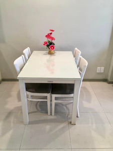 Căn hộ The Gold View, Quận 4 Căn hộ The Gold View tầng 18 diện tích 72m2, không gian thoáng đãng.