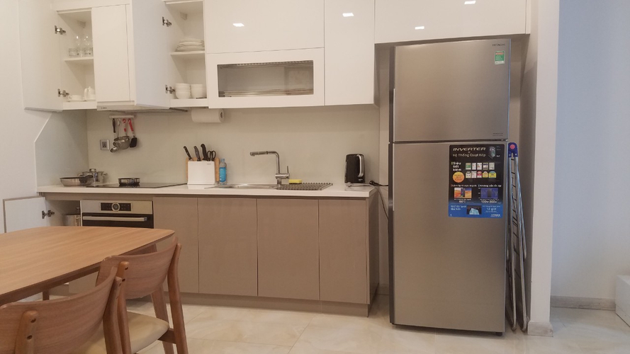 Căn hộ Vinhomes Golden River, Quận 1 Căn hộ Vinhomes Golden River tầng 22 có 1 phòng ngủ, đầy đủ nội thất.