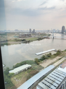  Căn hộ Vinhomes Golden River nội thất cơ bản diện tích 70m²