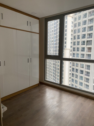 Căn hộ Vinhomes Central Park, Quận Bình Thạnh Căn hộ cao cấp Vinhomes Central Park tầng 25, bàn giao nội thất cơ bản.