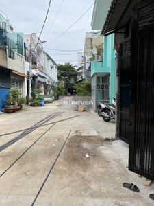 Nhà phố Quận Bình Tân Nhà phố thiết kế 1 trệt, 1 lầu diện tích đất 70.3m2, hẻm xe tải quay đầu.