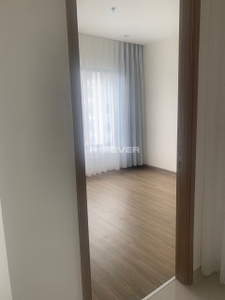  Căn hộ Vinhomes Grand Park hướng ban công nam nội thất cơ bản diện tích 69.2m²