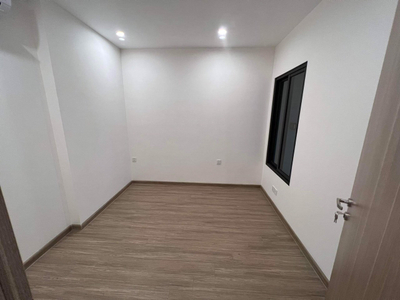  Căn hộ Vinhomes Grand Park hướng ban công tây bắc không có nội thất diện tích 46.7m²