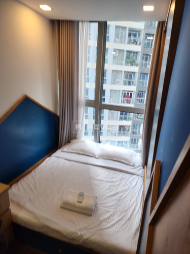 z4509955902952_871bd3a8174bc929d0ffc2f7f035ae66.jpg Căn hộ Vinhomes Central Park hướng ban công đông bắc đầy đủ nội thất diện tích 100m²