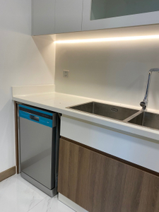  Căn hộ Sunwah Pearl đầy đủ nội thất diện tích 124m².