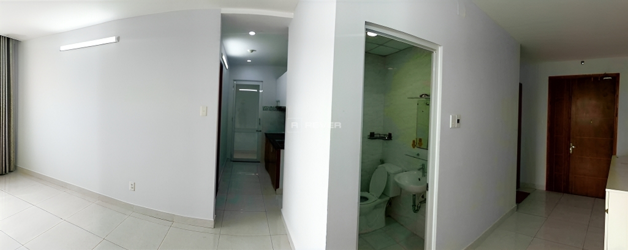  Căn hộ Chung cư Bông Sao hướng ban công đông bắc nội thất cơ bản diện tích 65m².