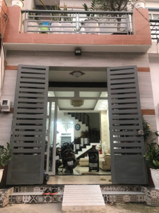 Nhà phố Quận Bình Tân Nhà phố thiết kế 1 trệt, 1 lầu và sân thượng, cửa hướng Bắc mát mẻ.