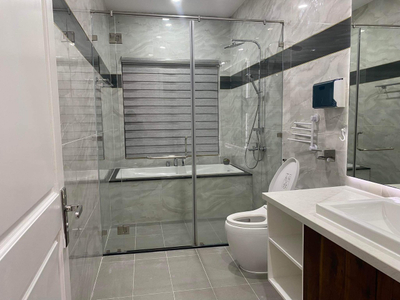 Penthouse Vinhomes Central Park, Quận Bình Thạnh Penthouse Vinhomes Central Park diện tích 206m2, đầy đủ nội thất.