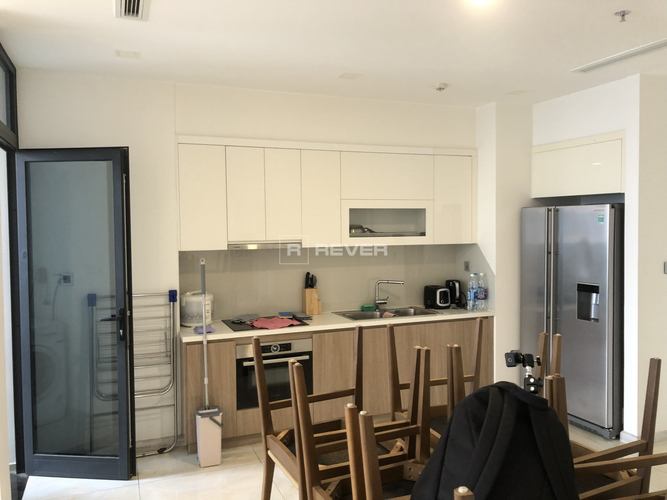  Căn hộ Vinhomes Golden River đầy đủ nội thất diện tích 110m².