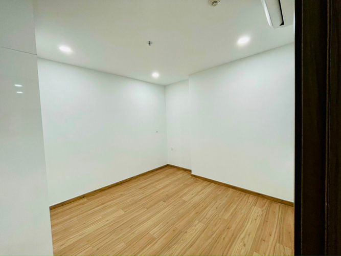  Căn hộ Eco Green Saigon hướng ban công tây đầy đủ nội thất diện tích 60.7m²