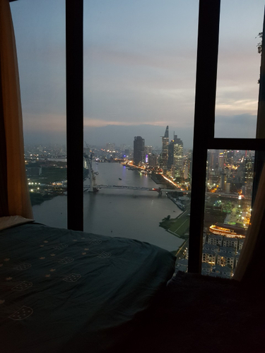 Officetel Vinhomes Golden River, Quận 1 Office-Tel Vinhomes Golden River tầng 38, bàn giao đầy đủ nội thất.