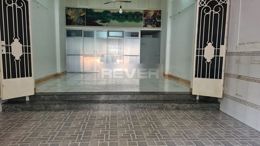 Mặt bằng kinh doanh Quận Tân Bình Mặt bằng kinh doanh đường Nguyễn Minh Hoàng diện tích 5m x 10m vuông vắn.