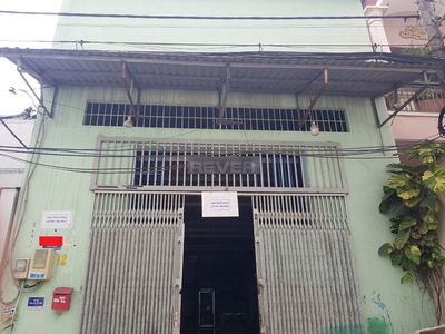 Nhà xưởng kho bãi diện tích 120m2, gần Satra Phạm Hừng.