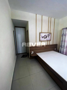 Căn hộ Oriental Plaza, Quận Tân Phú Căn hộ Oriental Plaza tầng 10 thiết kế 3 phòng ngủ, đầy đủ nội thất.